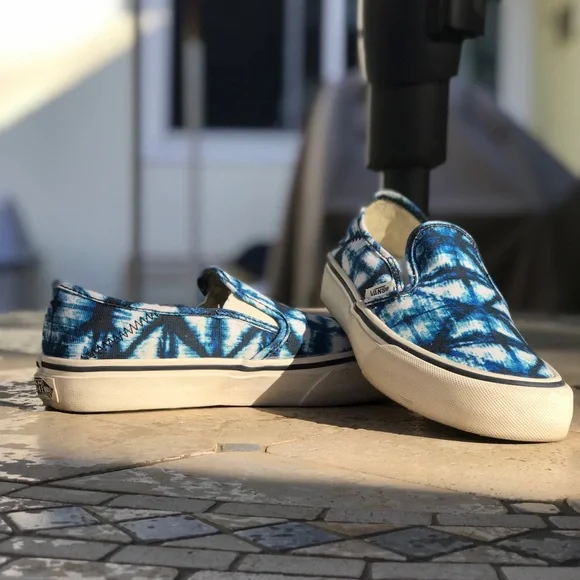 VANS Indigo Blue and Antique White Tie-Dye Slip-On Slide Tennis Shoes (Unisex) - Picture 8 of 9